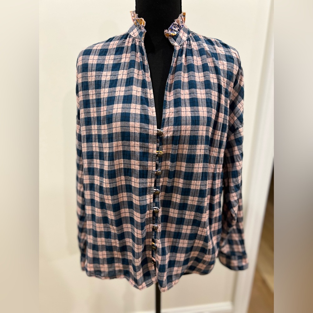 Pilcro Anthropologie Casual Plaid Shirt in Blue and Pink Plaid Size Small